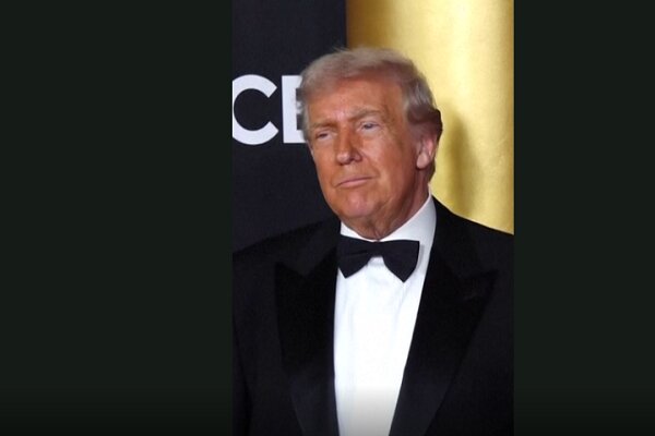 ترامب يعرب عن خيبة أمله من زيلينسكي لعدم قراءة خطة السلام الأمريكية /دونالد ترامب , فولوديمير زيلينسكي , خطة سلام , أوكرانيا , الولايات المتحدة