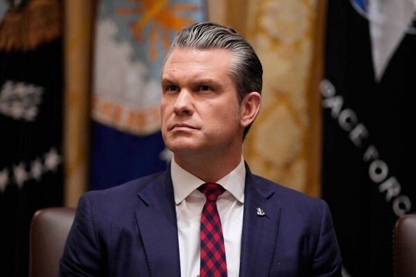 وزير الحرب الأمريكي يتجاهل أسئلة حول احتمال شن هجوم على فنزويلا /الولايات المتحدة , فنزويلا , عصابات المخدرات , البحر الكاريبي , بيت هيغست