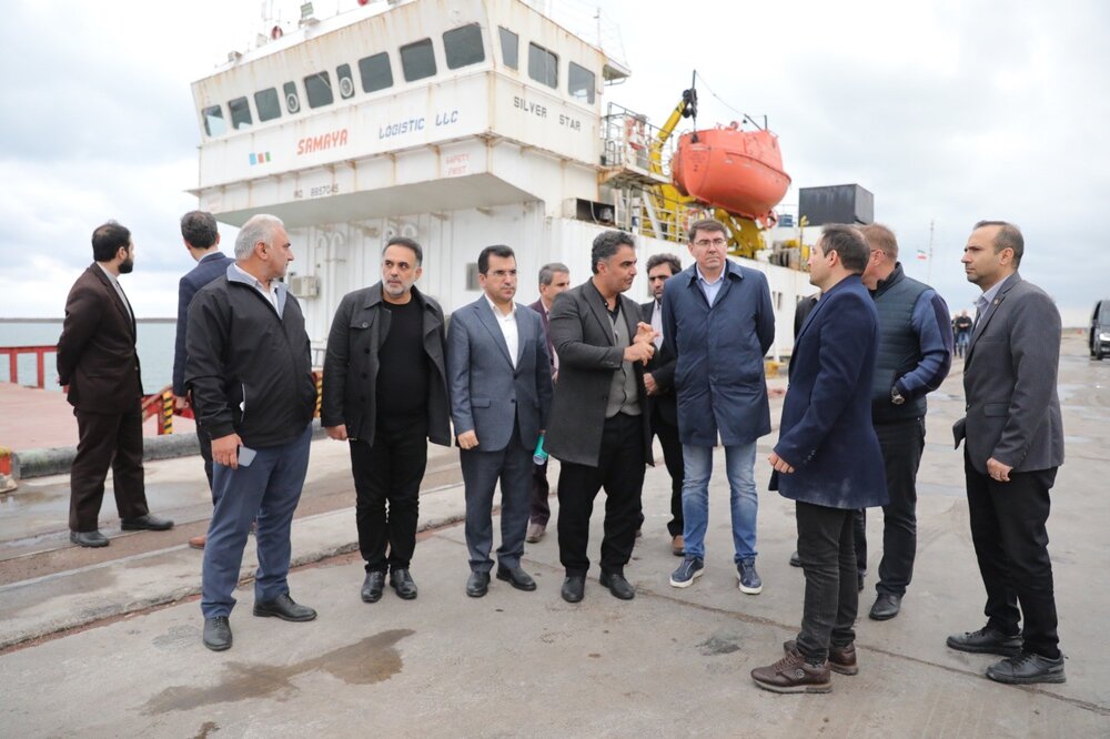 وفد اقتصادي روسي يزور منطقة أنزلي الحرة وميناء كاسبين /منطقة أنزلي الحرة , ميناء كاسبين , التعاون الإيراني الروسي , التجارة البحرية , محافظة أوليانوفسك