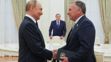 أوشاكوف: موسكو تنتظر رد واشنطن بشأن محادثات بوتين وويتکاف /روسيا , الولايات المتحدة , فلاديمير بوتين , ستيف ويتكاف , محادثات