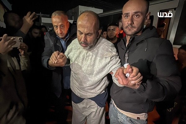 إطلاق سراح 5 أسرى فلسطينيين من سجون النظام الصهيوني /فلسطين , أسرى , النظام الصهيوني , سجون , قطاع غزة